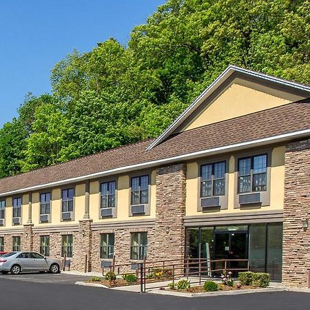 Quality Inn Near Mountain Creek Vernon Exterior photo